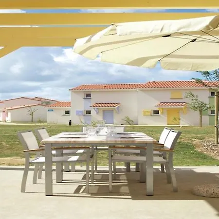 Vakantiehuis Cozy Holiday Home Near Veillon *