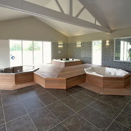 Vakantiehuis Cozy Holiday Home Near Veillon *