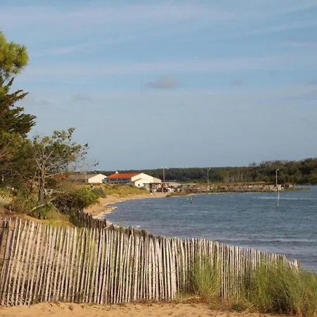 Cozy Holiday Home Near Veillon Vakantiehuis Saint-Hilaire-de-Talmont